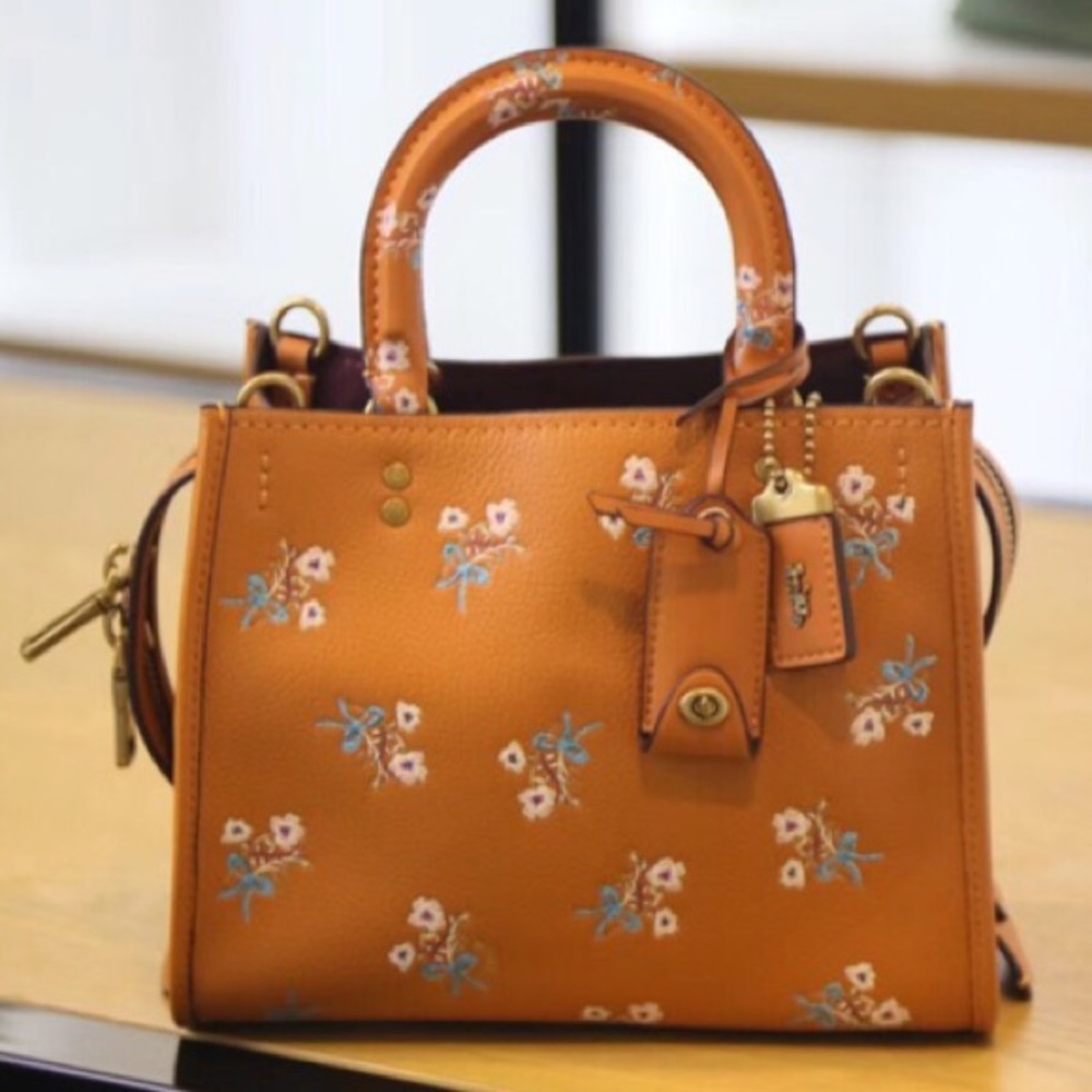 In Search Of!! Coach 1941 Bow Floral Rogue 25